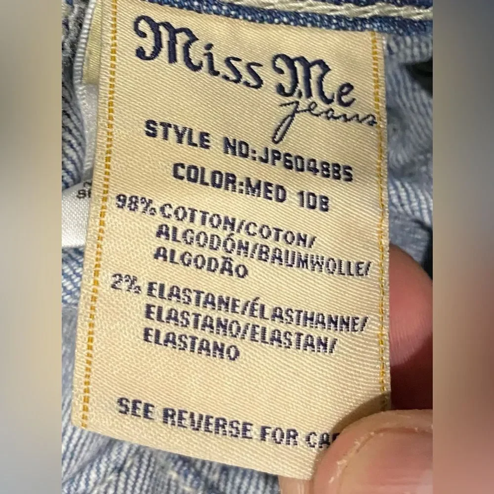 Miss Me 28x34 Bootcut Jeans Embellished back pockets Stretch Denim EUC - Picture 12 of 15